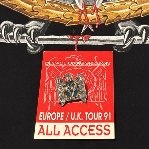 SLAYER t-shirt w/ Decade of Aggression Tour 1991 pass & SLAYER pin! Slayer lot!! - Picture 8 of 10